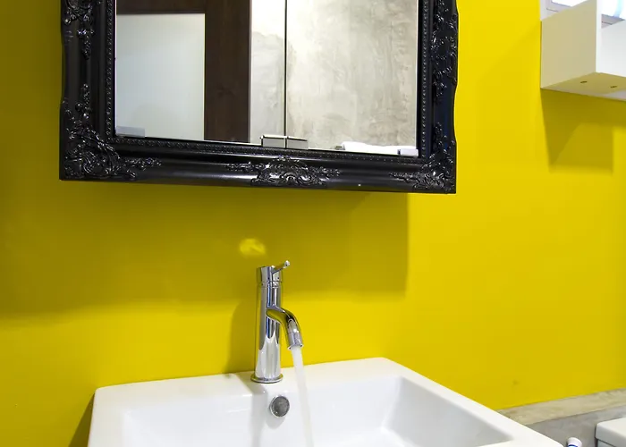 T Series Place Serviced Aparthotel Bangkok