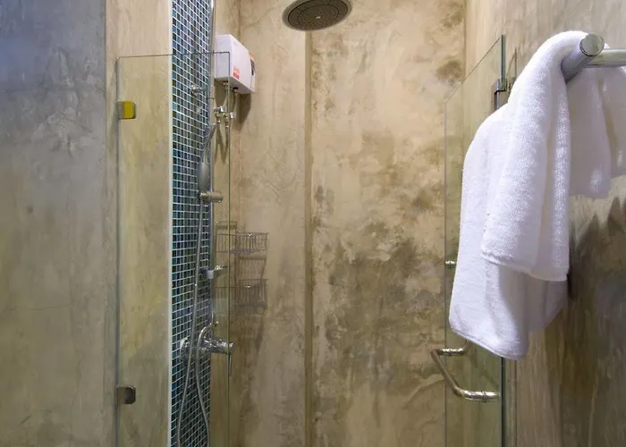 T Series Place Serviced Aparthotel Bangkok